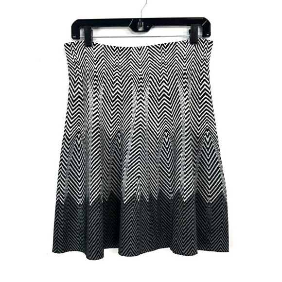 Opening Ceremony Women Sz S Knit Skirt Black White Zig Zag Chevron Fit Flare U2 - Picture 5 of 11